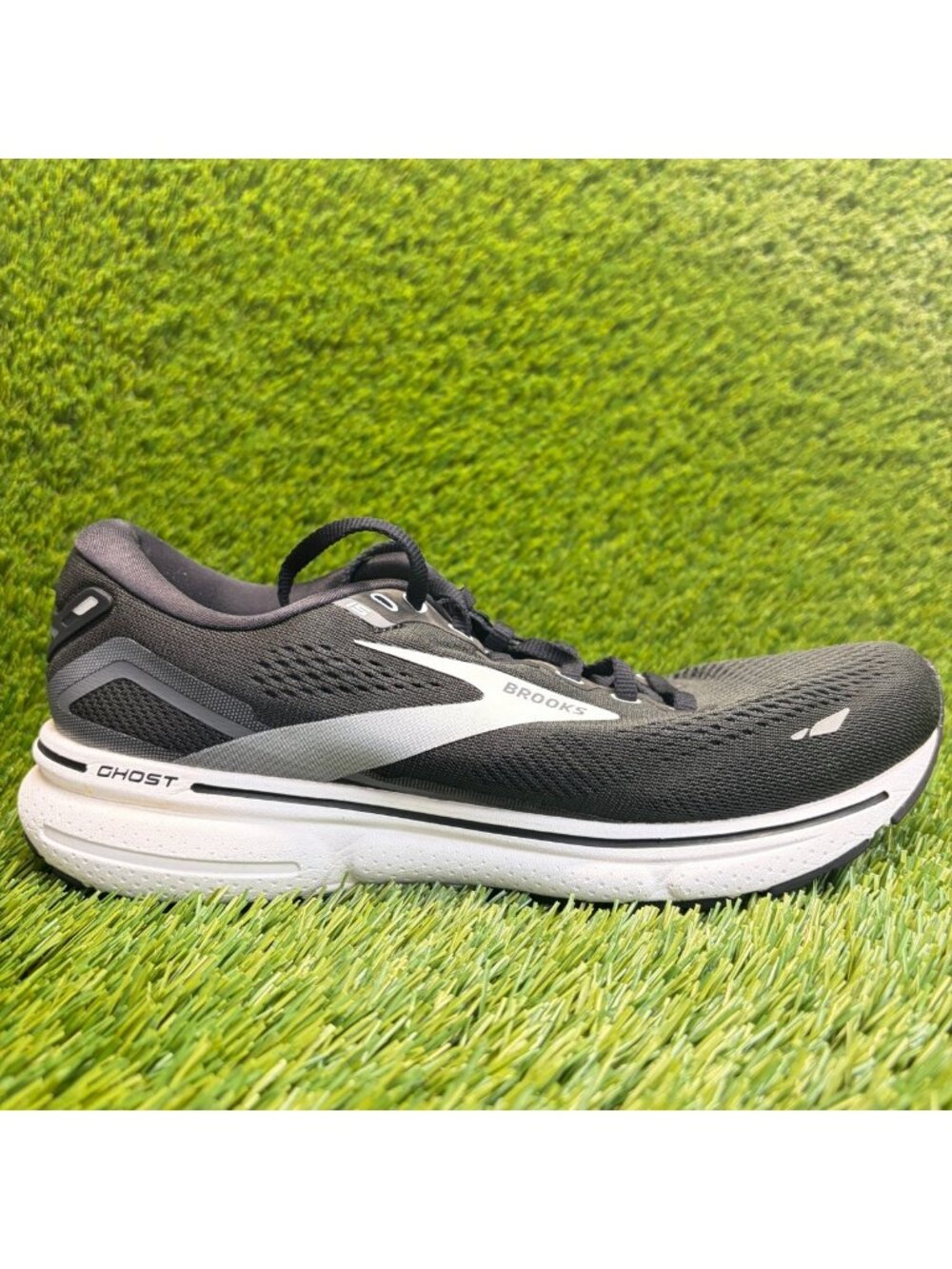 Brooks Ghost 15 Women Size 9 Black White Athletic Running Walking Shoes Sneakers
